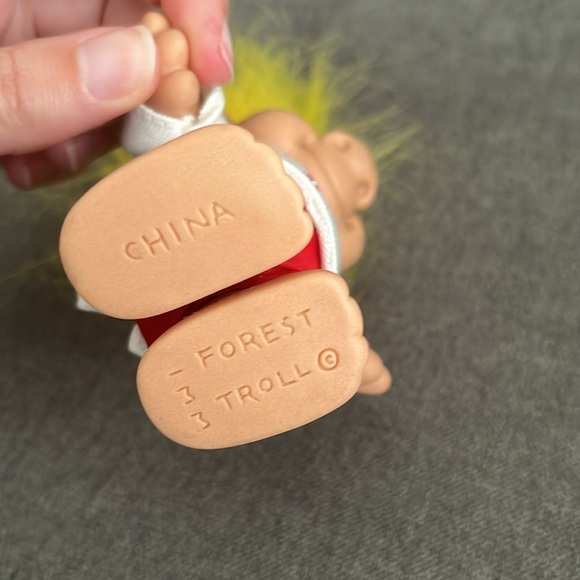 Vintage Yellow Haired Sports Fan/Athlete Forest Troll Doll - Picture 6 of 7